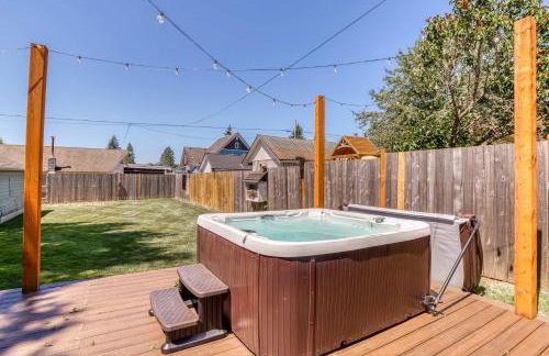 Modern 2 Bedroom Farmhouse Cottage with Hot Tub in Snohomish - Foto 16