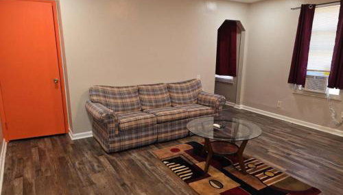 Cozy 1BR in Pleasant Ridge - Foto 2
