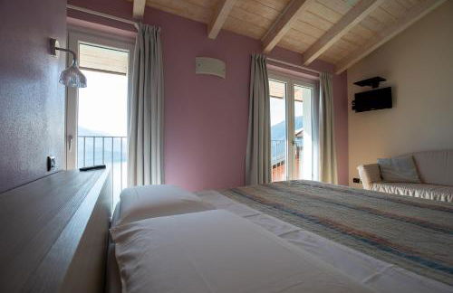 Residence CaFelicita - Apartments Lake View - Infinity Pool - Jacuzzi - Foto 78