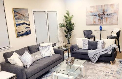 Modern & Luxurious 3 Bdrm 2.5 Bath Townhome - Foto 1