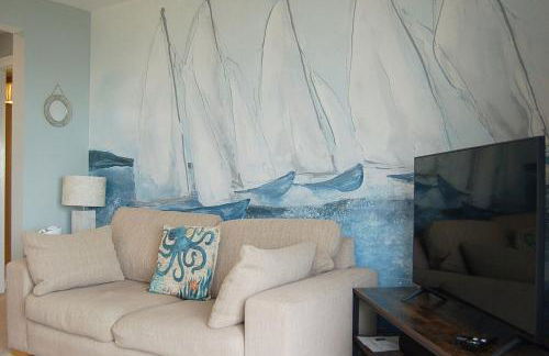 Sound of the Sea, beach front Bungalow with hot tub, in Tywyn - Foto 16