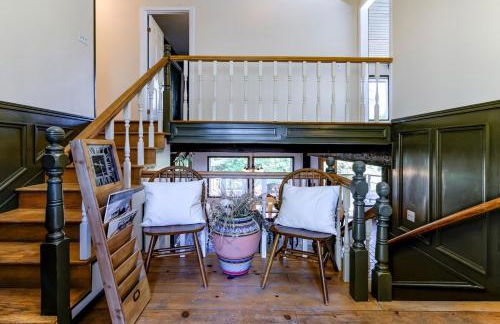 Riverside Home With a Rustic Charm - Foto 10