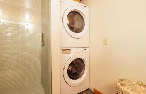 Sleeps 16-Hottub-Sauna-Pet Friendly-7 Min to Ski - Foto 27