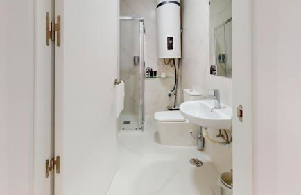 Agd Living 1 - Photo 27