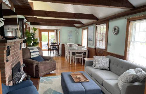 A Wave from it All: Swift's Beach Wareham - Foto 12