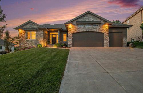 Luxury Stay with Golf Simulator and 3 King Bedrooms - Foto 67