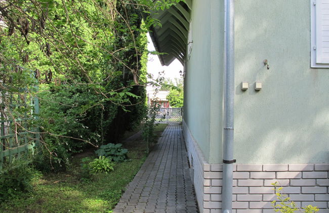 4 bedroom House in Siófok with garden and terrace - Photo 31