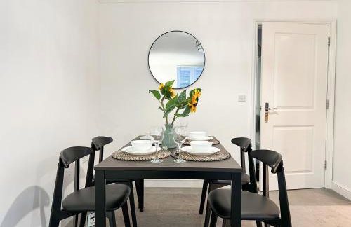 Luxury 2 Bedroom City Centre Apartment - Secure Parking - Amazing location! - Foto 25