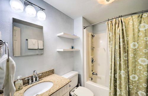 3 Mi to Sugar Mtn Resort! Family Escape with Balcony - Foto 17