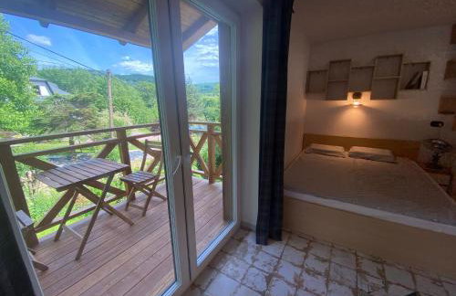 W górach nad strumieniem - Foto 4