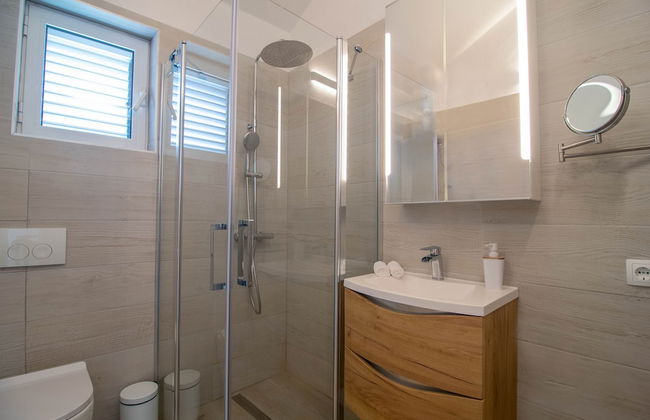 Sunny Apartments - Photo 52