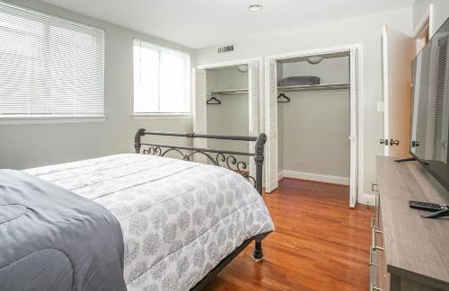 Cozy 3 Bedroom Min to National Mall Great Location and Free Parking - Foto 13