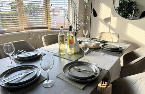 Spacious house for 7 - Ideal for Solihull NEC - Work and Family Groups - Photo 17