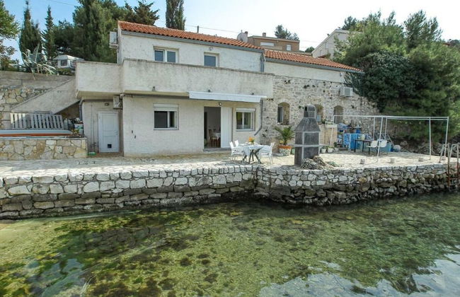 More 1 - sea Front - SA1 - Photo 13