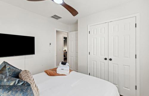 The Luxe Hot Tub Playground 12 Min to Horse Park - Foto 18