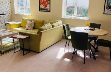 The Coach House - Photo 37