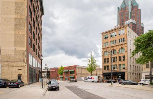 Westown Studio Apt Near Fiserv, Baird, and Theater District - Foto 19