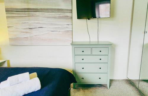 Comfy 3BR Flat on Quiet Street in Wollaton - Foto 13