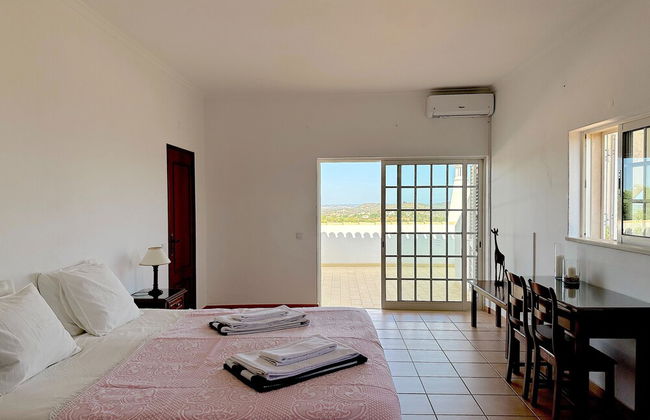 BnB Homes Luxurious Villa With 5 Bedrooms Pool - Foto 77