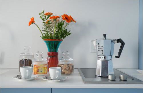 Tiffany Home - Photo 14