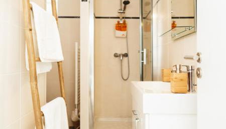 LOVELY PARIS - 6 Pers - Wifi - Foto 4, towels, Shower