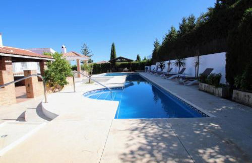 TESS Villa Andalucia - Photo 41