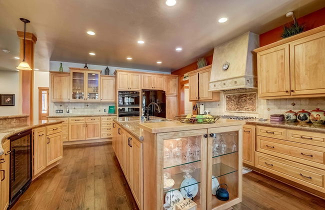 Stunning Forest Retreat - Walk to Upper Truckee River! - Foto 10