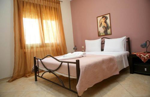 Village House - Photo 26