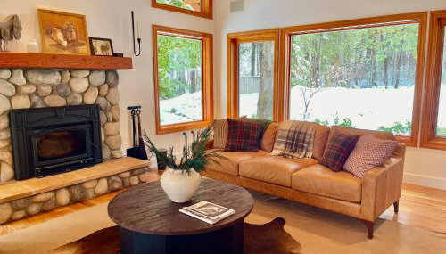 Lux, designer 8-acre retreat with private creek - Foto 2