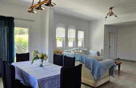 Grace and Harmony of Ancient Corinth - Foto 22