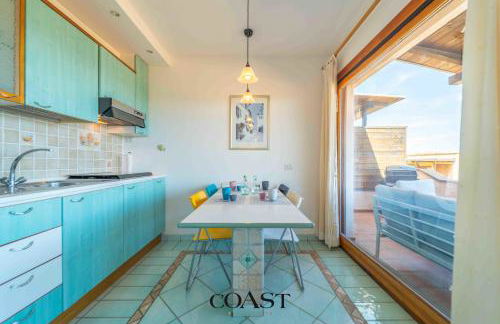 Sun Apartment - Vista mare, Wi-Fi & AC - Foto 6