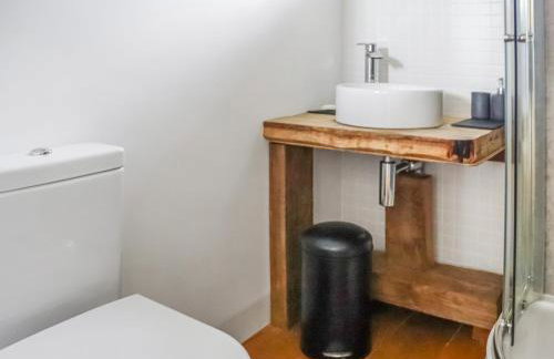 The Haining - Foto 20