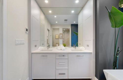 Stunning 5BR Home in Heart of Chicago with 2 Rooftops - Foto 36