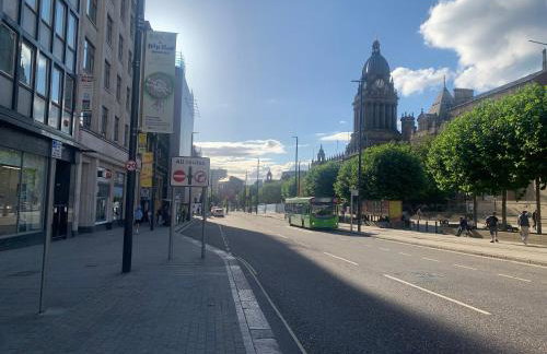 Leeds City Centre luxury 2 bed apartment sleeps 6 fantastic views - Foto 23