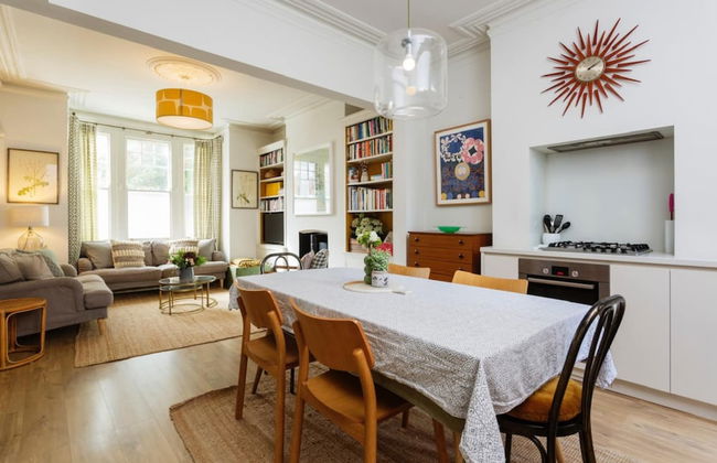 Stunning 2 Bed Apt W Garden in Clapham - Photo 6
