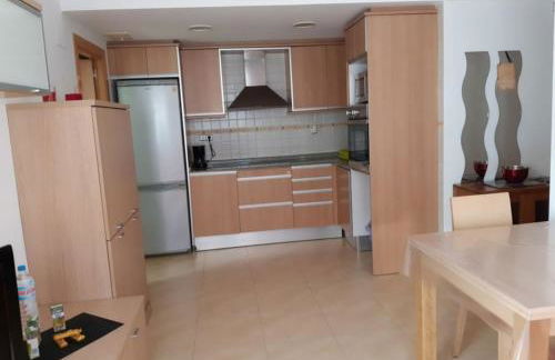 APARTAMENTO EN SEGUNDA LINEA DE MAR, WIFI & A.C - Foto 4