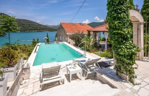 Stunning Home In Ston With Sauna - Photo 2