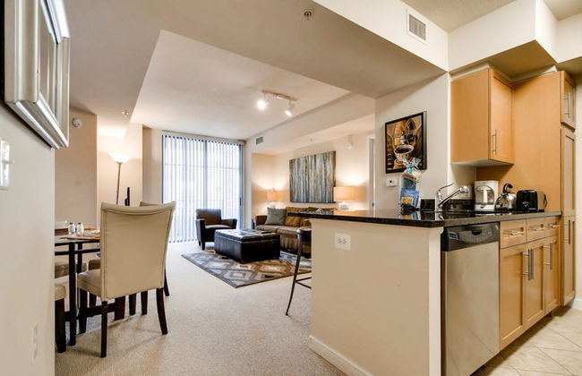 Bluebird Suites in Crystal City - Photo 16