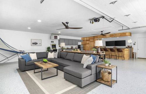 Welcome to Lakeside Lodge - Game Cave, Golf Greens - Foto 6