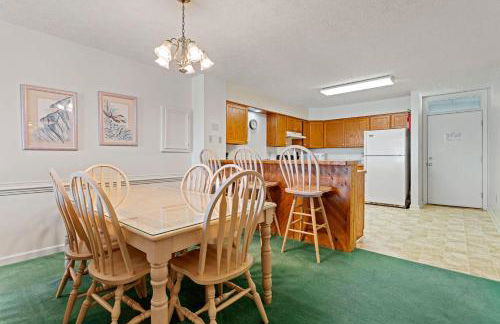 Oceanfront 2 Bedroom Condo at Golden Strand - Foto 12