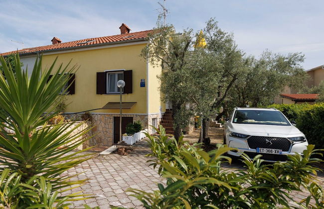 Classic and Trendy Apartment With Terrace - Foto 17