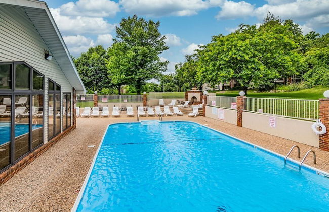 Jim and Roses Cozy Condo 15 Min to Downtown! - Photo 24