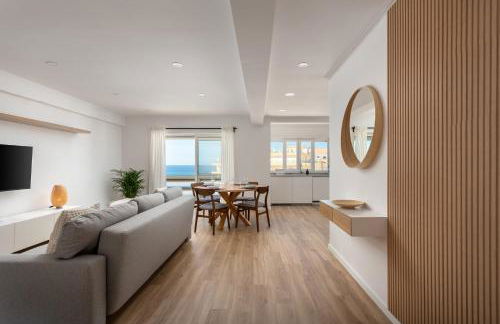 Beachfront apartment, 25m from the Beach with AC and Heating - Foto 2