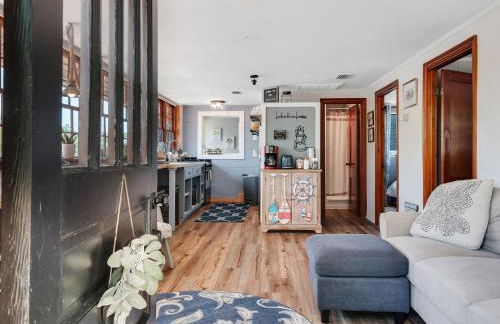 Waterfront on Lake Talquin - Near FSU - Stunning Views - 2 Story Deck - Fire Pit - Fast 1000 mbps Internet - 3 min from Boat Ramp - Foto 5