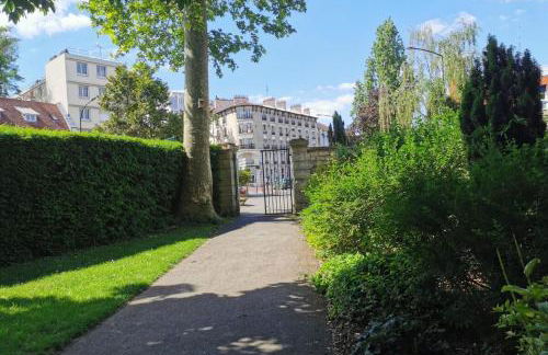 Stunning Parkview Apartment close to Paris - Foto 22