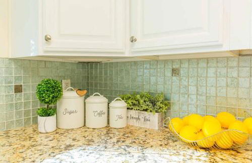 Luxury Pool Home in Glendora Foothills Retreat - Photo 46