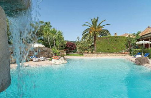 Lovely Apartment In Laureana Cilento Sa - Foto 8