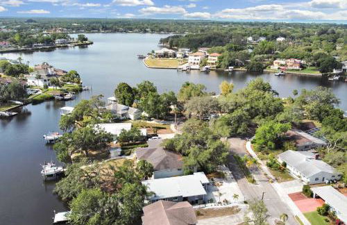 Pet-Friendly Waterfront Home - 2 Mi to Beach! - Foto 32