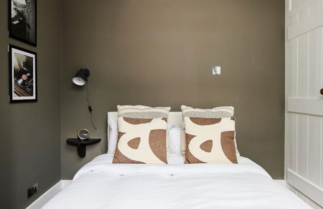 The Elmbridge Getaway - Glamorous 2bdr With Garden - Foto 16