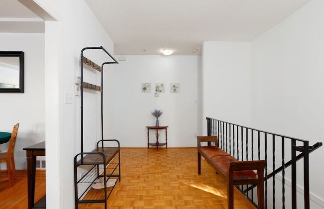 Classic House in Heart of Vancouver - Photo 9